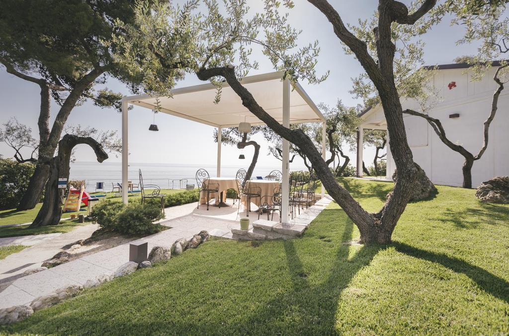 Villa Vignola Hotel Vasto Exterior photo